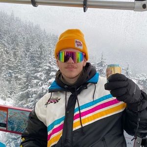 Meet your Posher, Josh